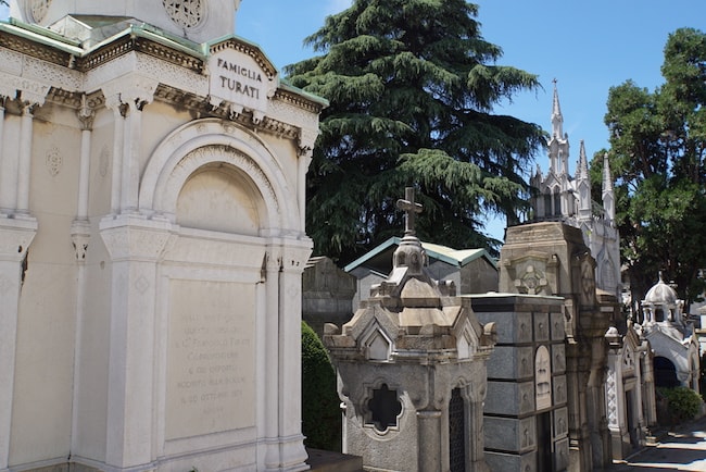 ミラノ　墓　各種