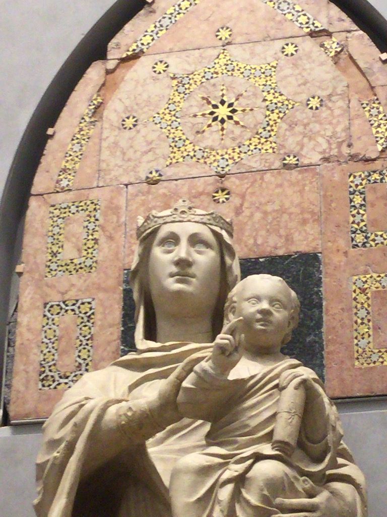 大聖堂付属美術館 アルノルフォ　聖母子・ガラスの目のマリア