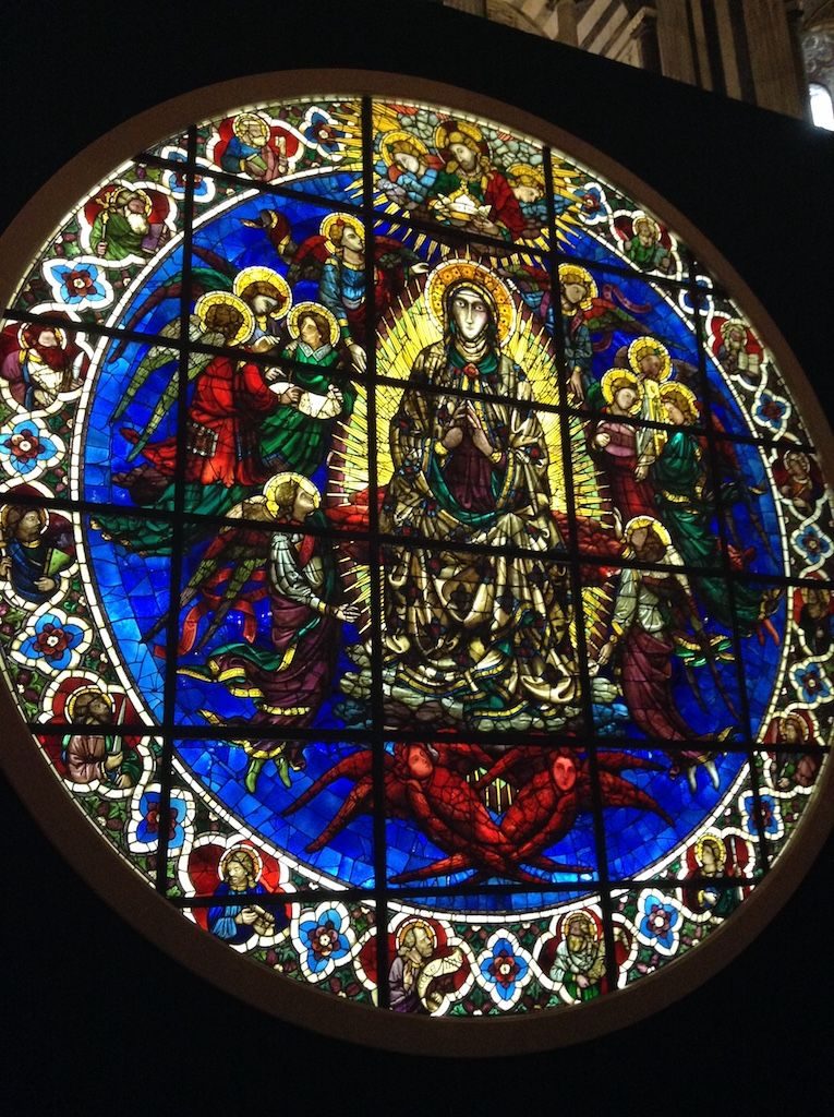 フィレンツェ大聖堂　ばら窓