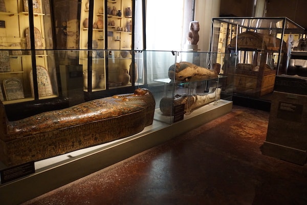 フィレンツェ考古学博物館　棺